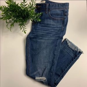 Free People Frayed Hem destroyed skinny jeans
